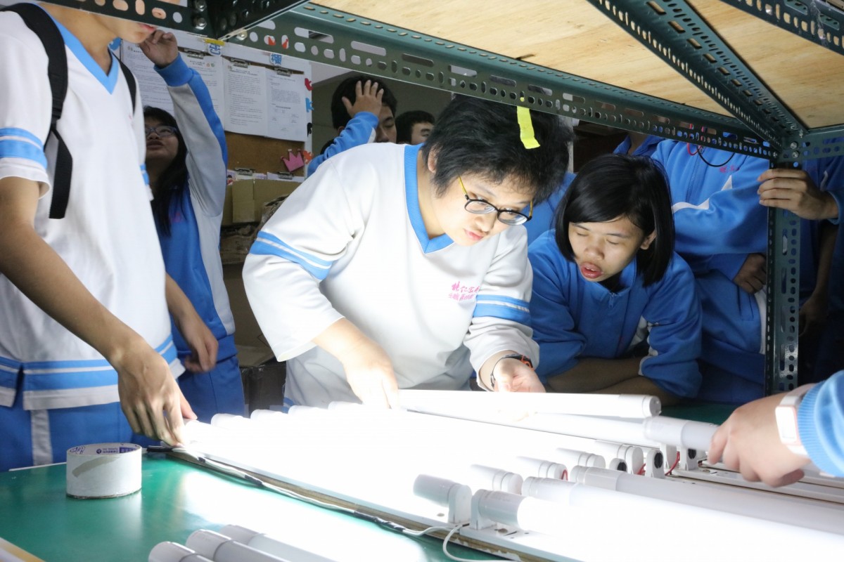 18 04 25 106下綜職科職場參旅 三年級 門市服務科 教學單位 能仁家商